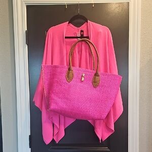 Lilly Pulitzer Shawl With Free Bag